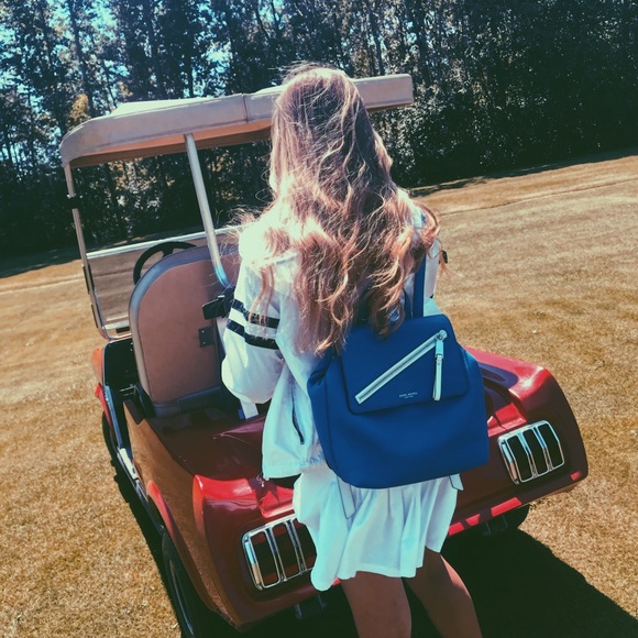 Meet your Posher, Lanie - Picture 1 of 1